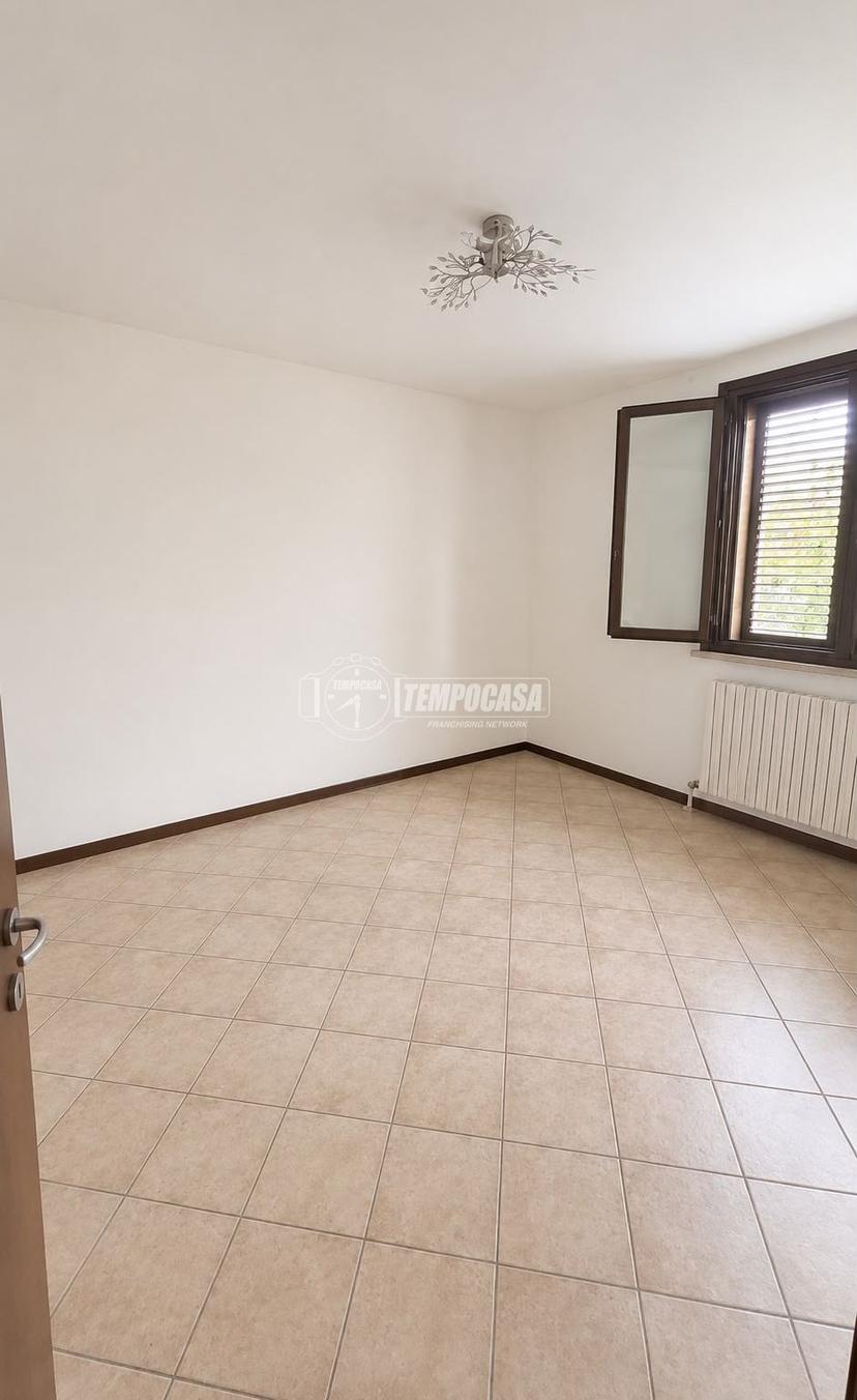Trilocale in Via Contrada 2/B, Correggio — foto 4 di 5