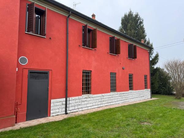 Casale in Strada Sacca 60, Pegognaga