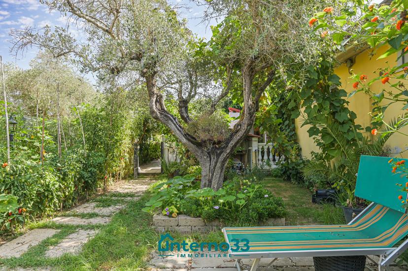 Villa a schiera in Strada Statale 1 234, Sarzana — foto 2 di 5