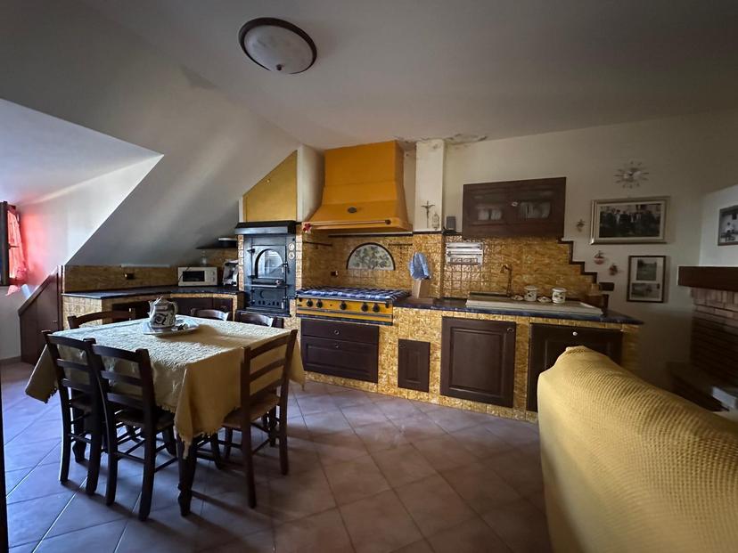 Bilocale, Castel di Lama — foto 5 di 5
