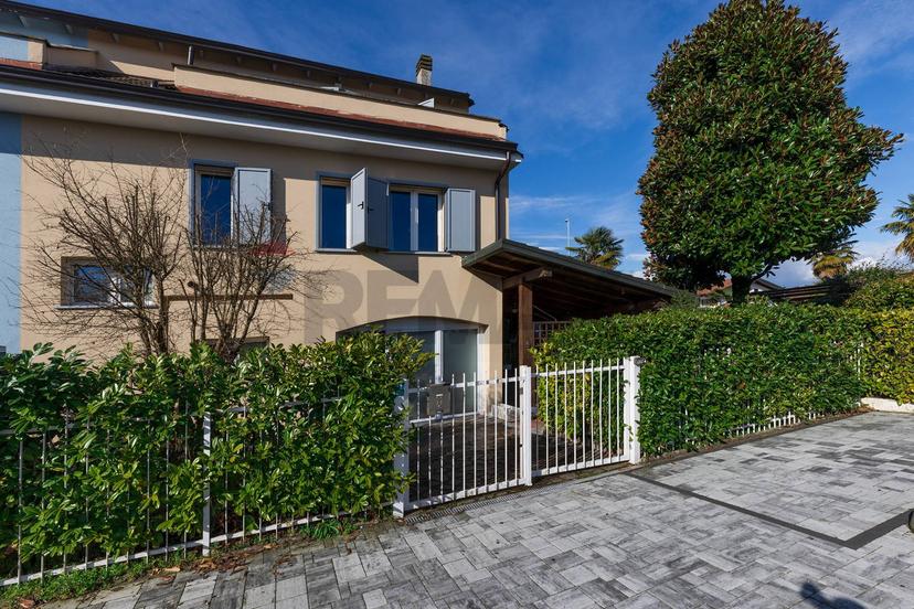 Appartamento in Via delle Gardenie 11, Castelletto sopra Ticino — foto 3 di 5