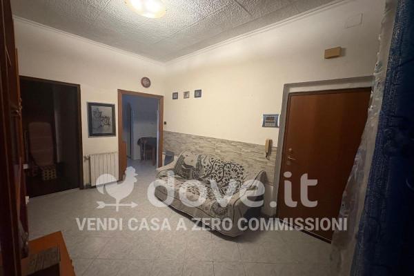 Trilocale in Via Giovanni Lanza 3, Genova