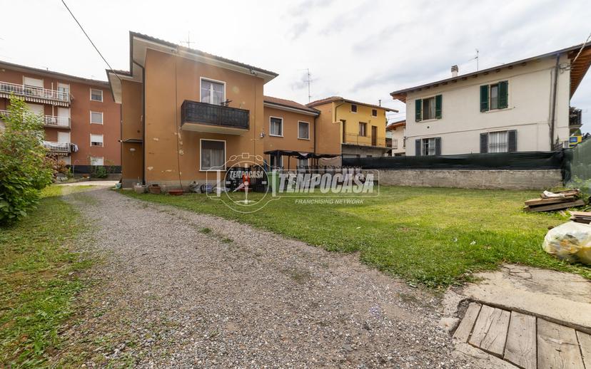 Villa in Via Guglielmo Marconi 24, Seriate — foto 3 di 5