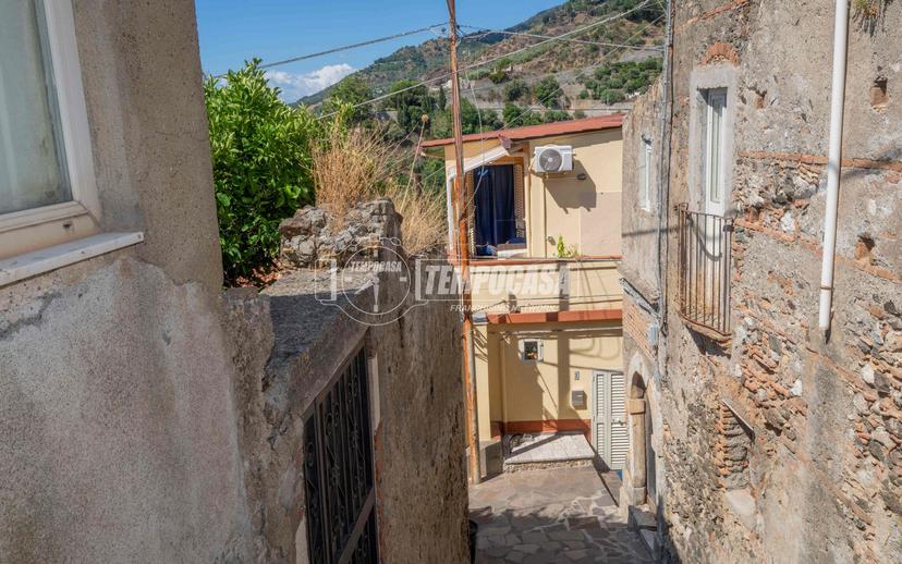 Trilocale in Via Francesco Baracca 1, Scaletta Zanclea — foto 2 di 5