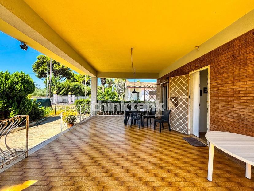 Villa in Via Prometeo, Siracusa