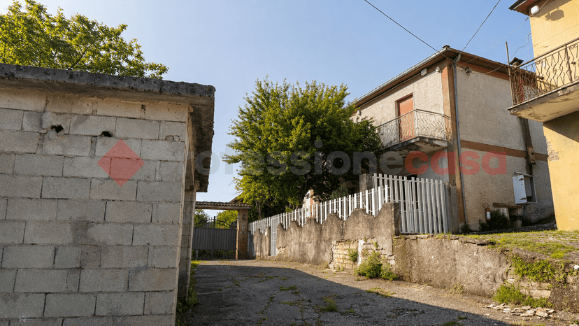 Casa indipendente in Via Vicero Scn, Alatri — foto 3 di 5