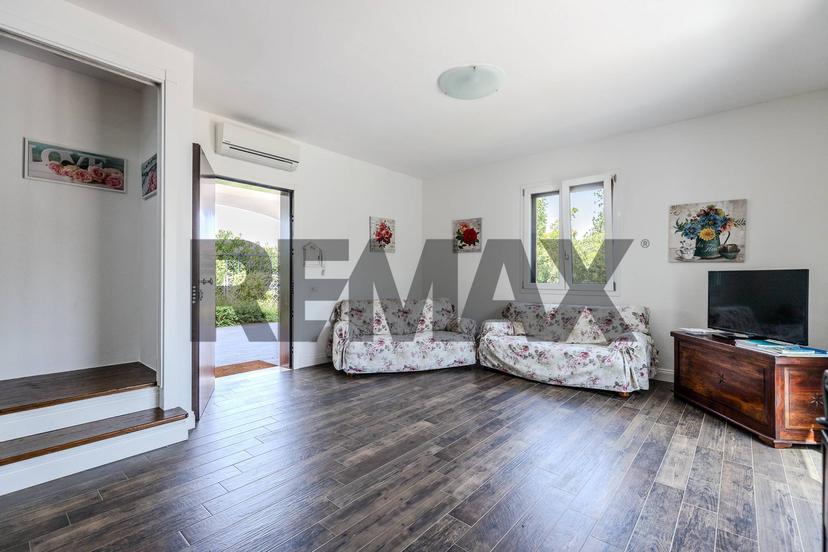 Villa in Via Picasso 18, Quartu Sant'Elena — foto 3 di 5