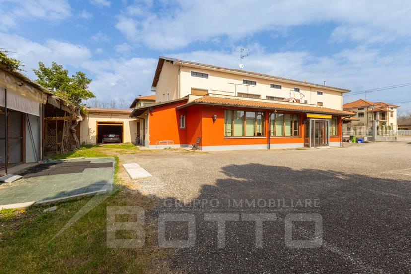 Casa indipendente in Località Molino Nuovo N 33, Fontaneto d'Agogna — foto 3 di 5