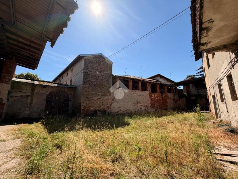 Rustico in Vicolo Bellini 4, Sozzago — foto 2 di 5