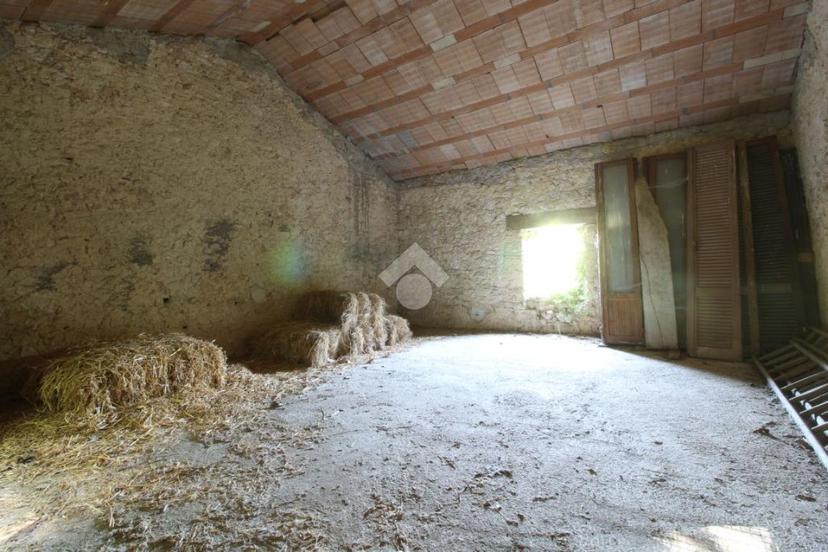 Rustico in Località degli Alberetti, Poggio Moiano — foto 5 di 5