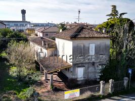 Casa indipendente in Viale Brescia 37, Asola