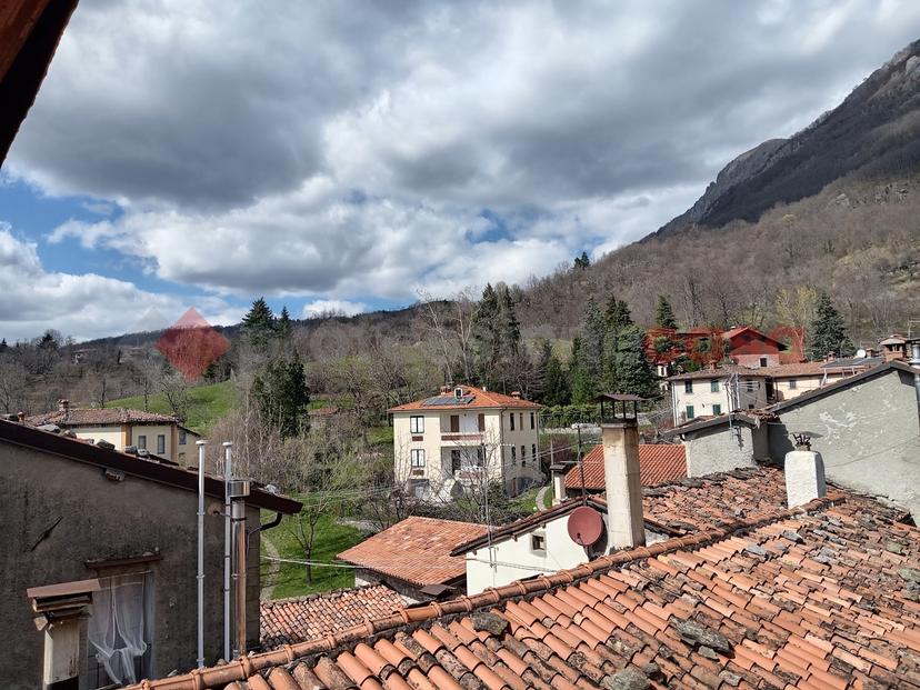 Terratetto unifamiliare in Via del Poggiolo, Corfino  3, Villa Collemandina — foto 2 di 5