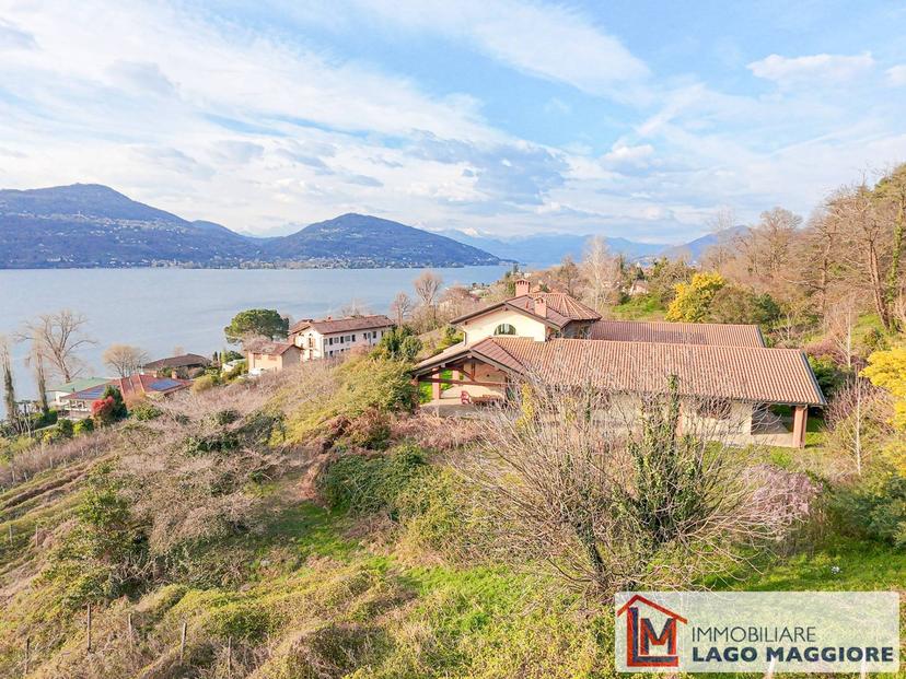 Villa in Via Fermi, Ranco — foto 4 di 5