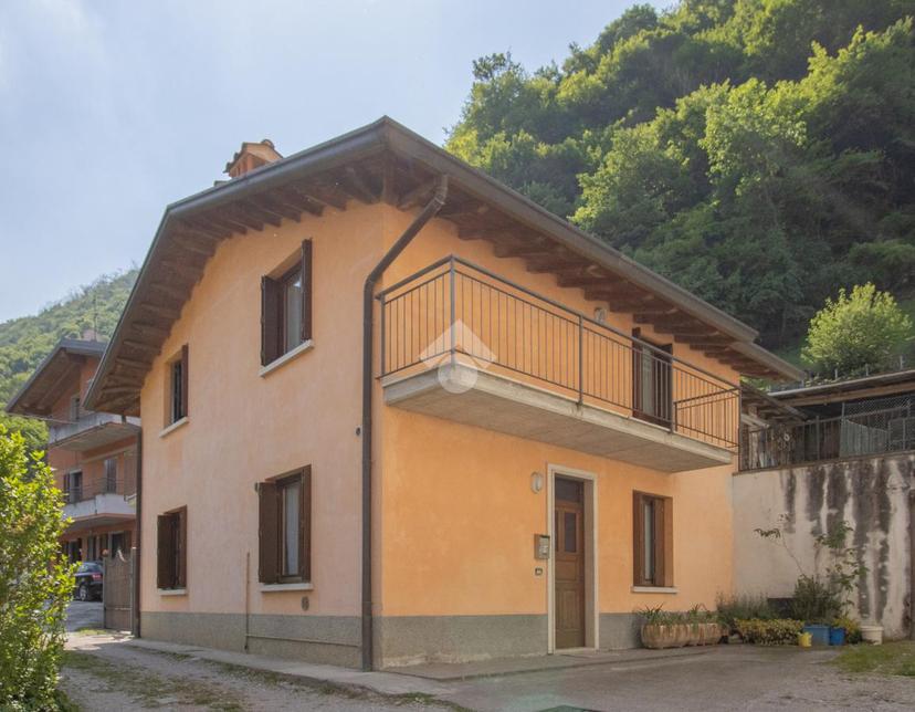 Quadrilocale in Via C. Goldoni, Gardone Val Trompia — foto 3 di 5