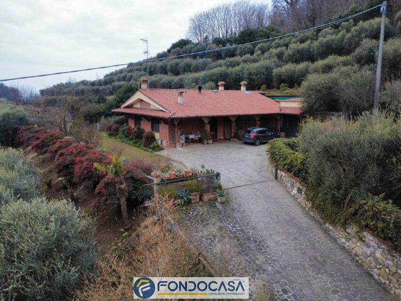 Villa in Via XXV Aprile 22, Provaglio d'Iseo — foto 3 di 5