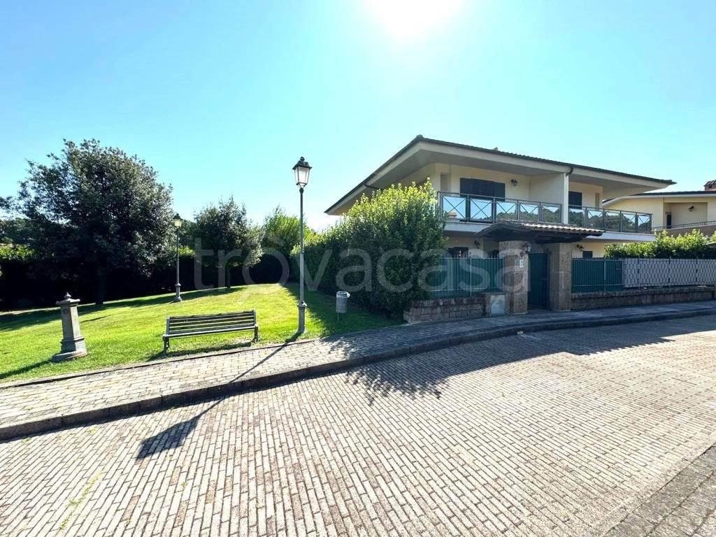 Villa in Via Terre dei Consoli, Monterosi