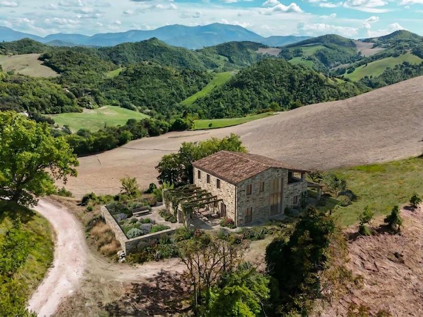 Rustico in Ca' Montone, Urbino — foto 5 di 5