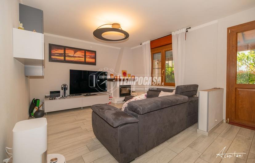 Quadrilocale in Via Silvio Pellico, Quattro Castella — foto 3 di 5