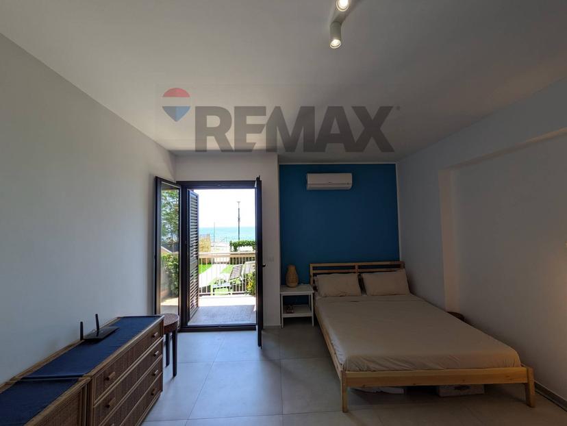 Quadrilocale in Via Lungomare 86, Sant'Alessio Siculo — foto 3 di 5