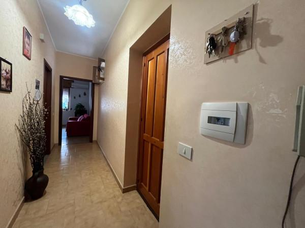 Trilocale in Via Aldo Moro, Capri Leone — foto 2 di 5