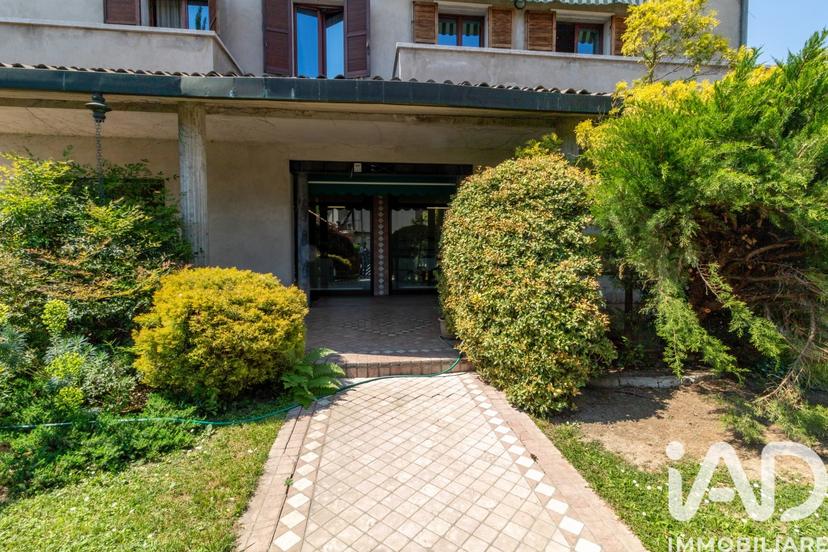 Villa in Via Mazzini 8, Ronco all'Adige — foto 3 di 4