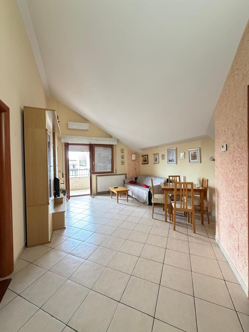 Quadrilocale in Viale Maiella 23, Francavilla al Mare — foto 3 di 5