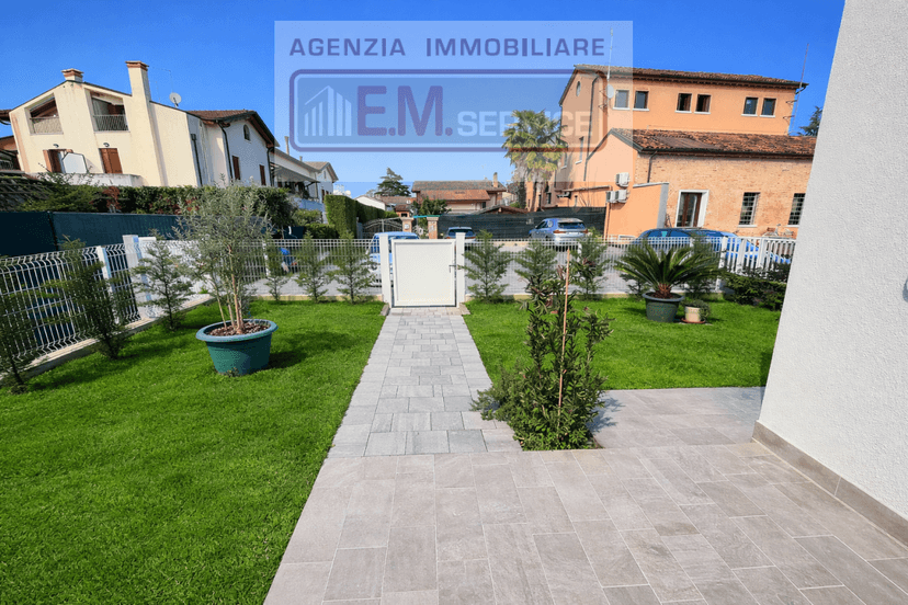 Trilocale in Via Vittorio Veneto, Casale sul Sile — foto 2 di 5