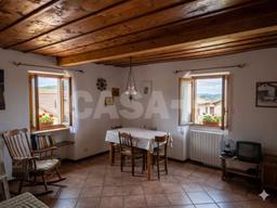 Porzione di casa in Via Chini 7, Valganna