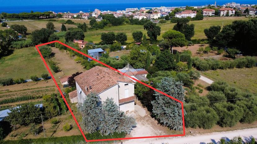 Villa in Contrada Maranello 14, Civitanova Marche — foto 2 di 5