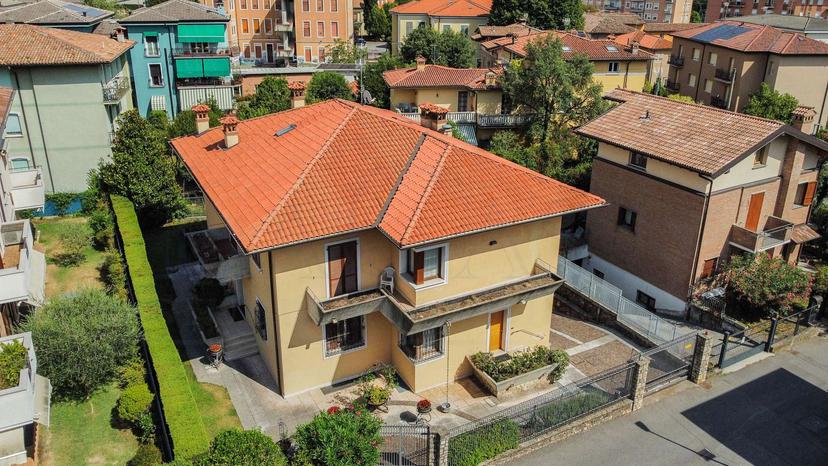 Villa bifamiliare in Via Brunelli, Brescia — foto 5 di 5