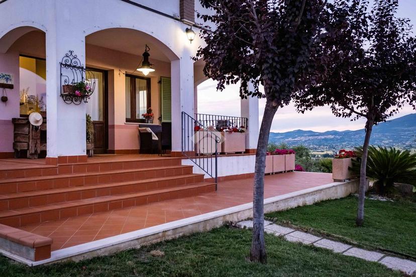 Villa in Vocabolo Conversino, Cannara — foto 3 di 5