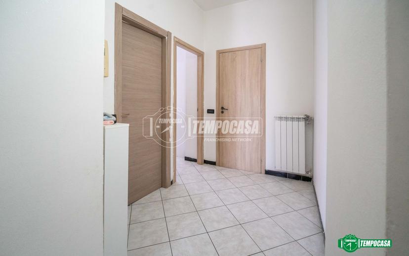 Trilocale in Via Giotto 7, Nova Milanese — foto 3 di 5