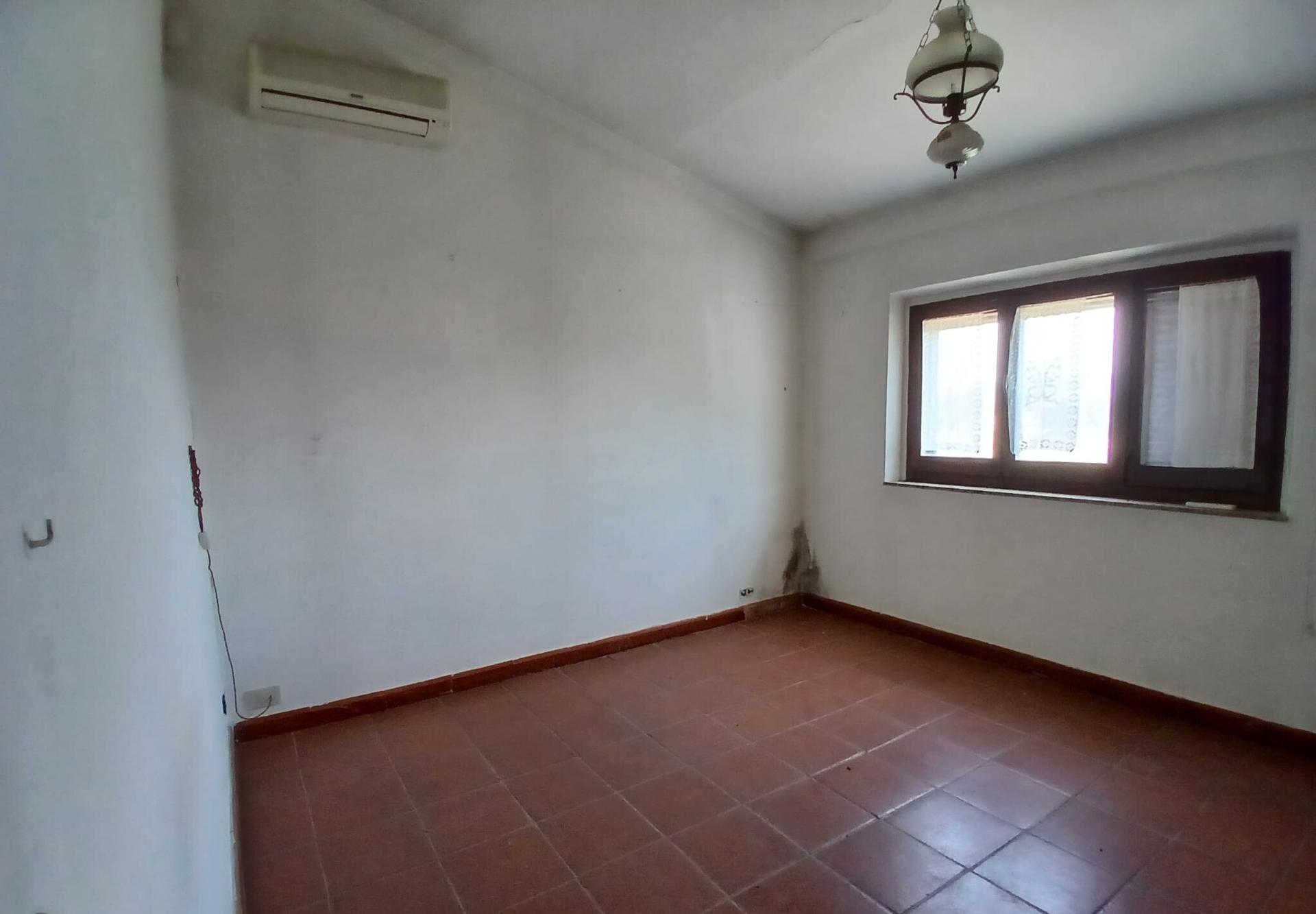 Casa indipendente in Via Roma, Amelia