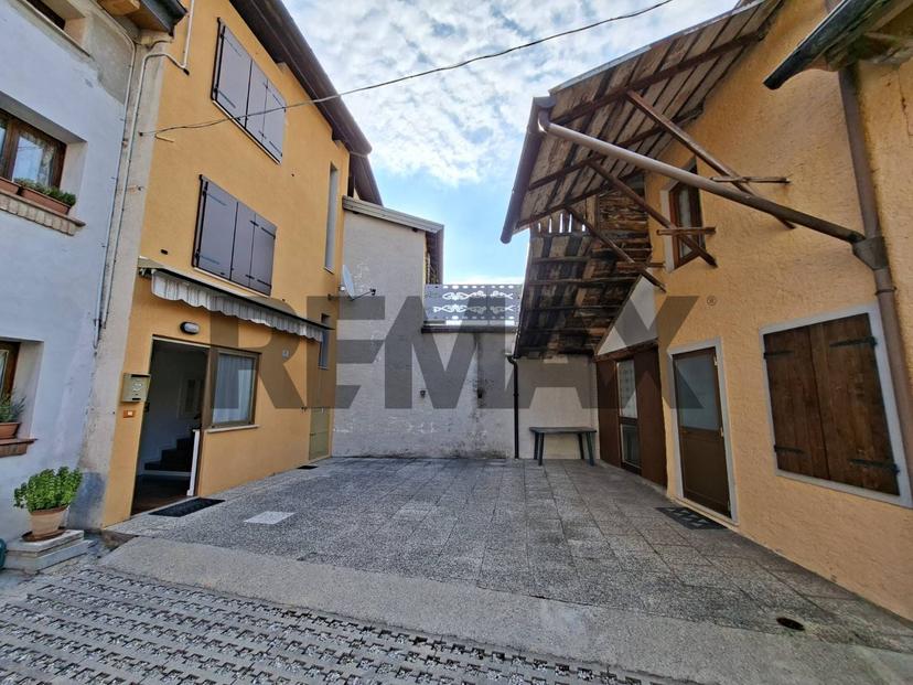 Casa indipendente in Via Don Riccardo Zannoni 22, Borgo Valbelluna — foto 4 di 5