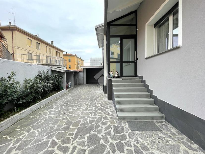 Villa in Strada Provinciale Busseto 68, Fontevivo — foto 3 di 5