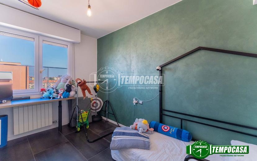 Trilocale in Via Federico De Roberto 5, Milano