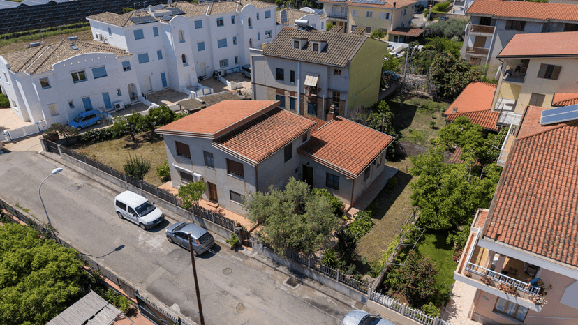 Casa indipendente in Via Mascia a. 20, Tortolì — foto 5 di 5