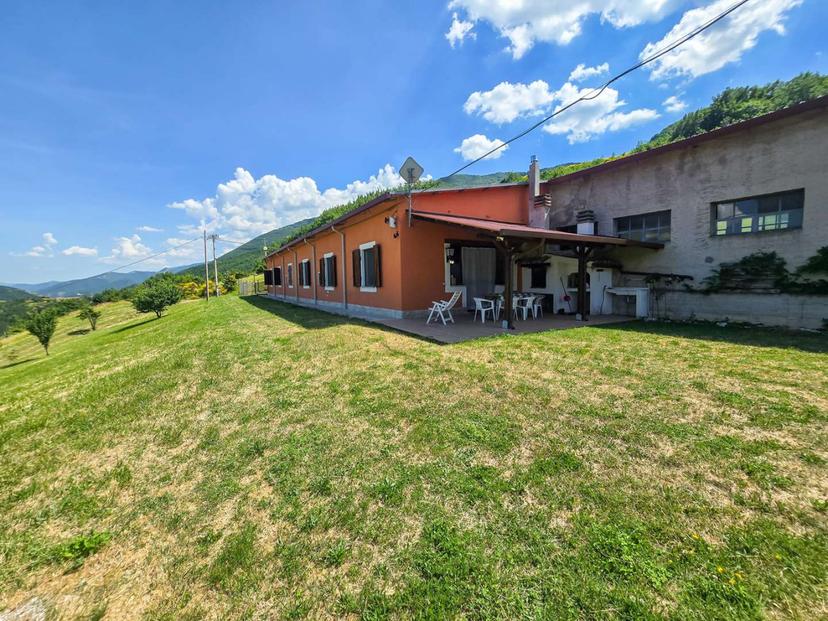 Casa indipendente in Cuppio, Piobbico — foto 5 di 5