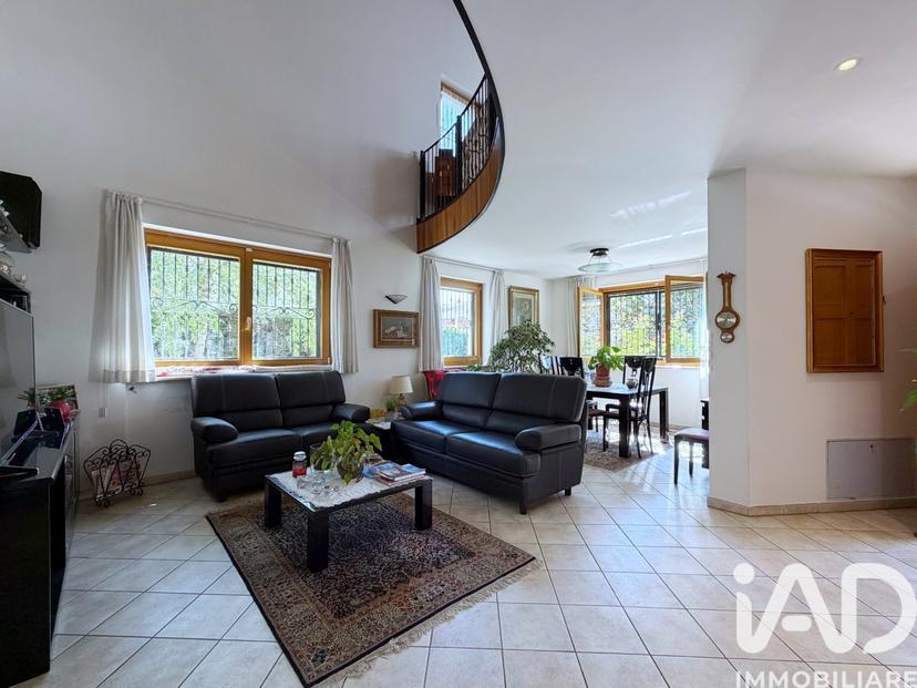 Villa in Via Riccardo Largaiolli 9, Ala — foto 4 di 5
