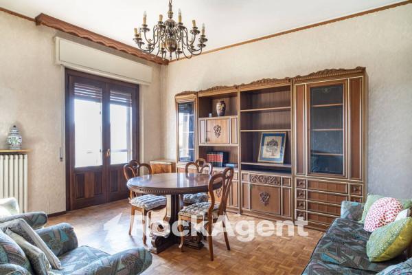 Villa a schiera in Viale Martiri della Libertà 58, Mede