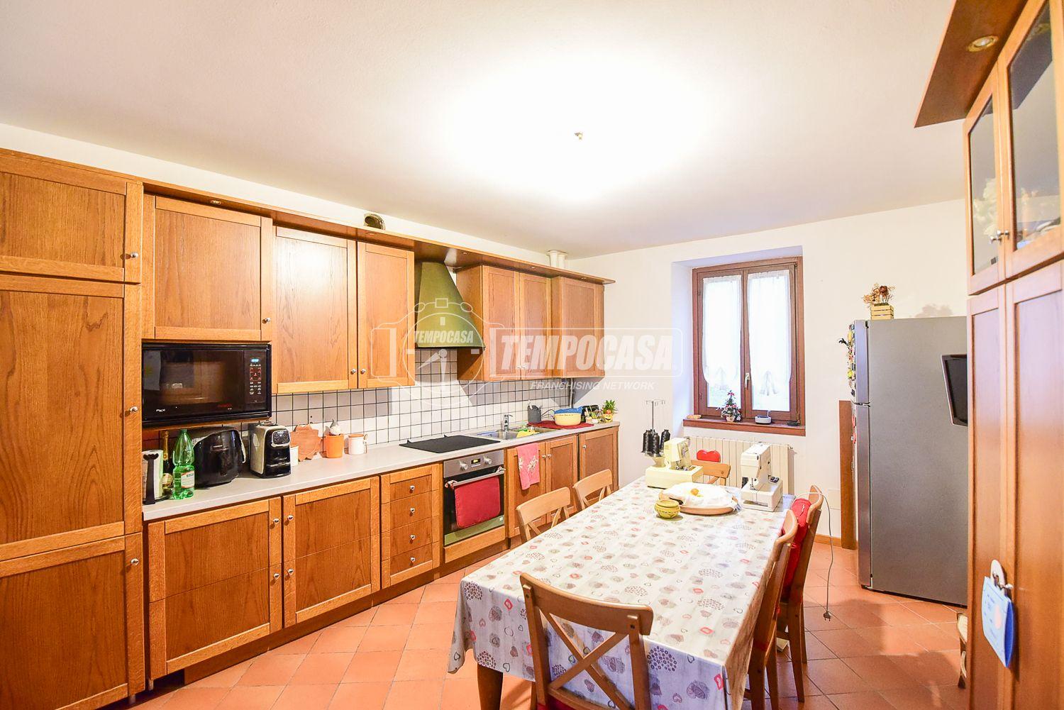 Villa a schiera in Via Giovanni Randaccio, Cantù