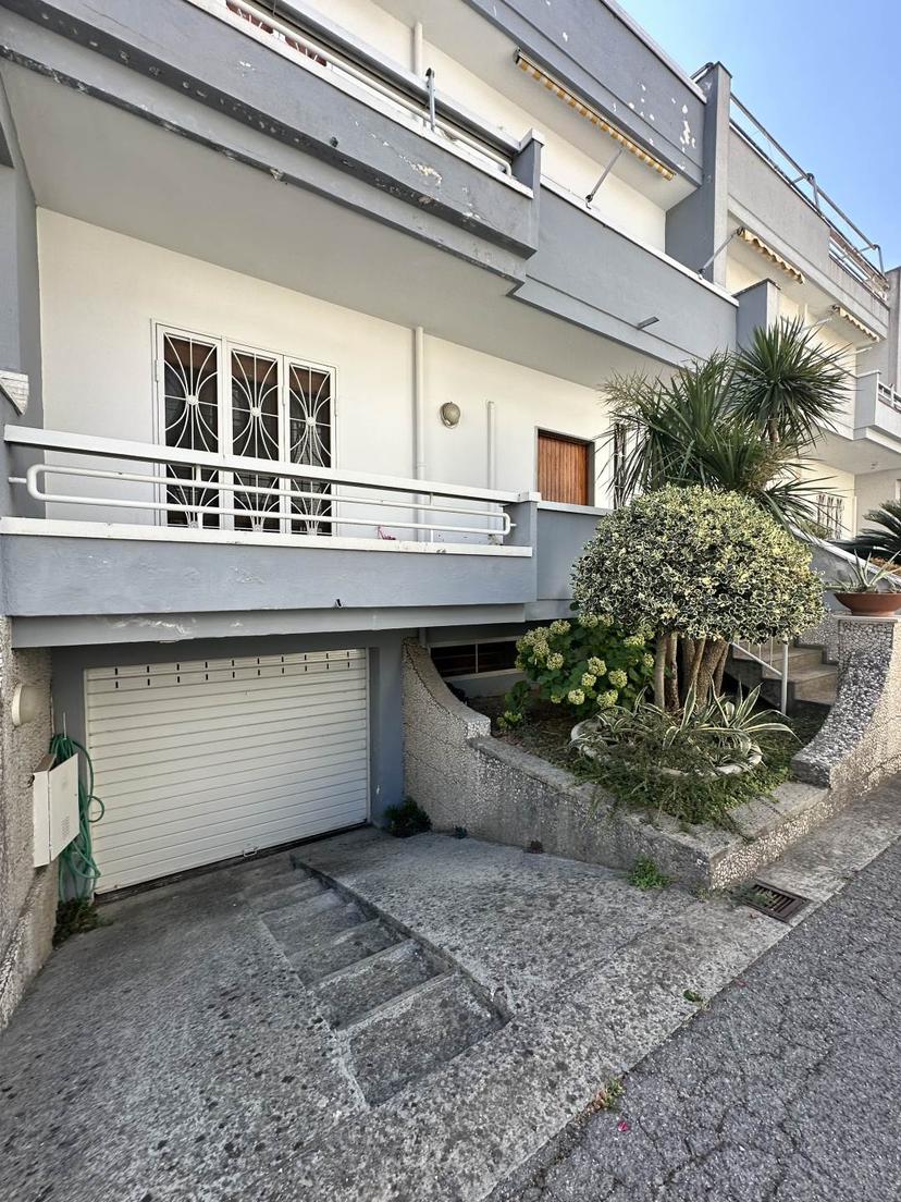 Villa a schiera, Roccapiemonte — foto 4 di 5