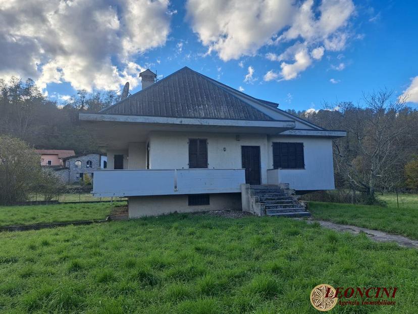 Villa in Via Teglia 1, Pontremoli — foto 2 di 5