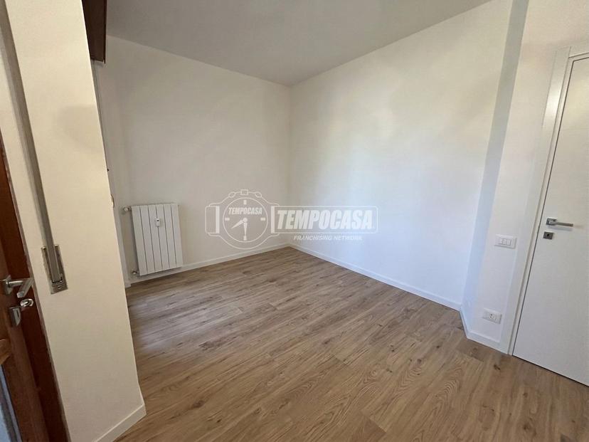 Trilocale, Villa Guardia — foto 4 di 5