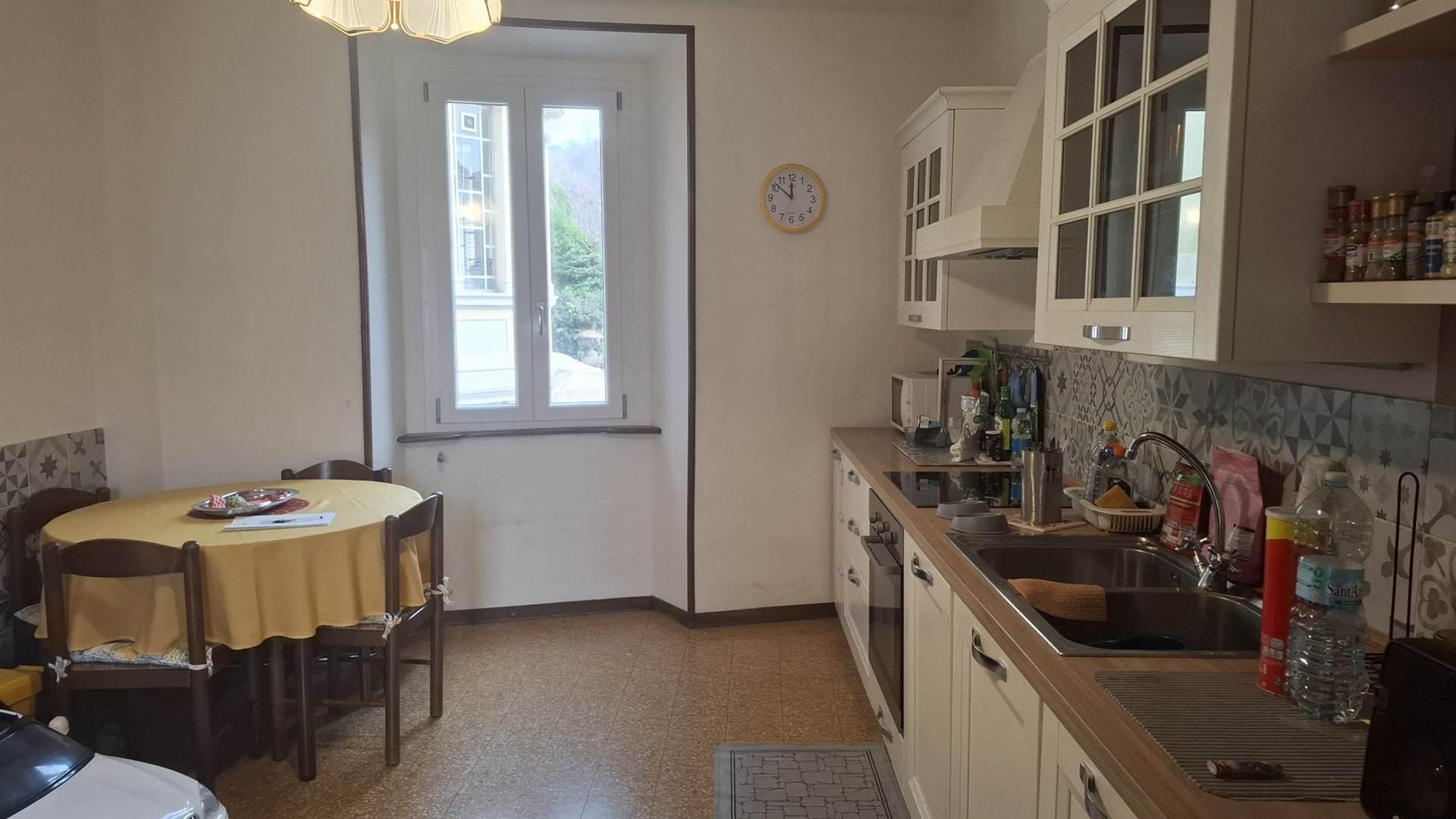 Trilocale in Via Garibaldi, Barzanò