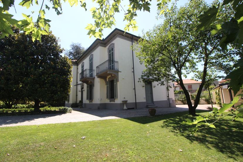 Villa in Via Salita Sant'Anna 73, Casale Monferrato — foto 4 di 5