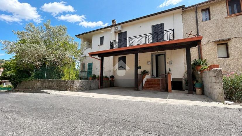 Casa indipendente in Via degli Enotri 14, Mendicino — foto 4 di 5