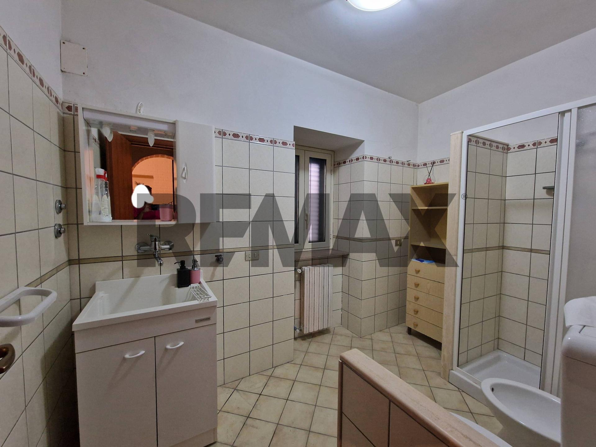 Casa indipendente in Via Archimede 61, 63,, Enna