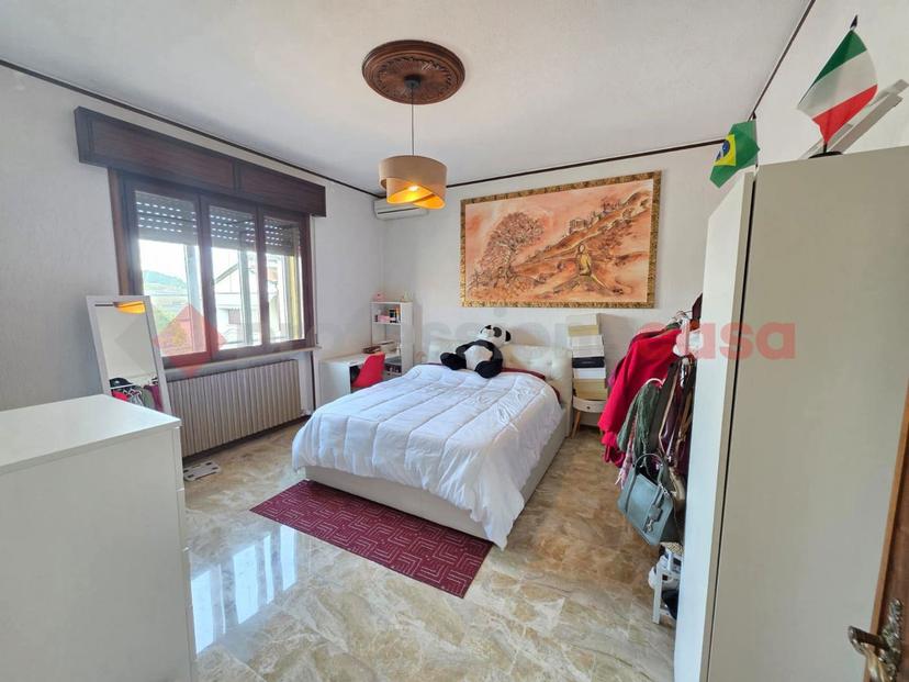 Villa bifamiliare in Via Fratelli Bandiera , Gazzo Veronese — foto 5 di 5