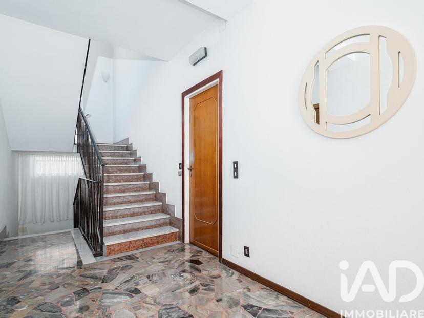 Trilocale in Via Vittorio Veneto 1, Rovello Porro — foto 2 di 5